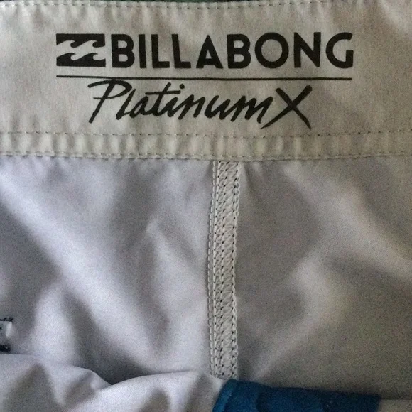 Billabong Board Shorts - Picture 4 of 4